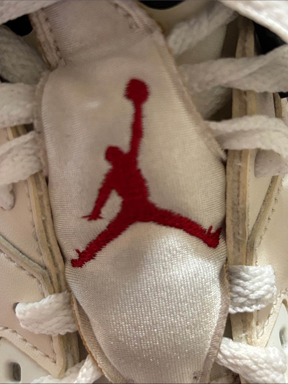 Spizikes Jordan Retro High-Top Sneakers in White, Red and Black and grey - Picture 2 of 7